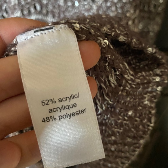 Sweater - Picture 3 of 5